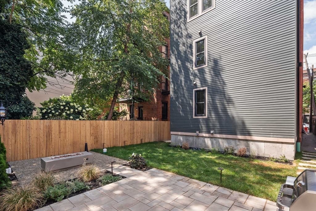 75 Lubec PH, Boston MA 02128 photo 21
