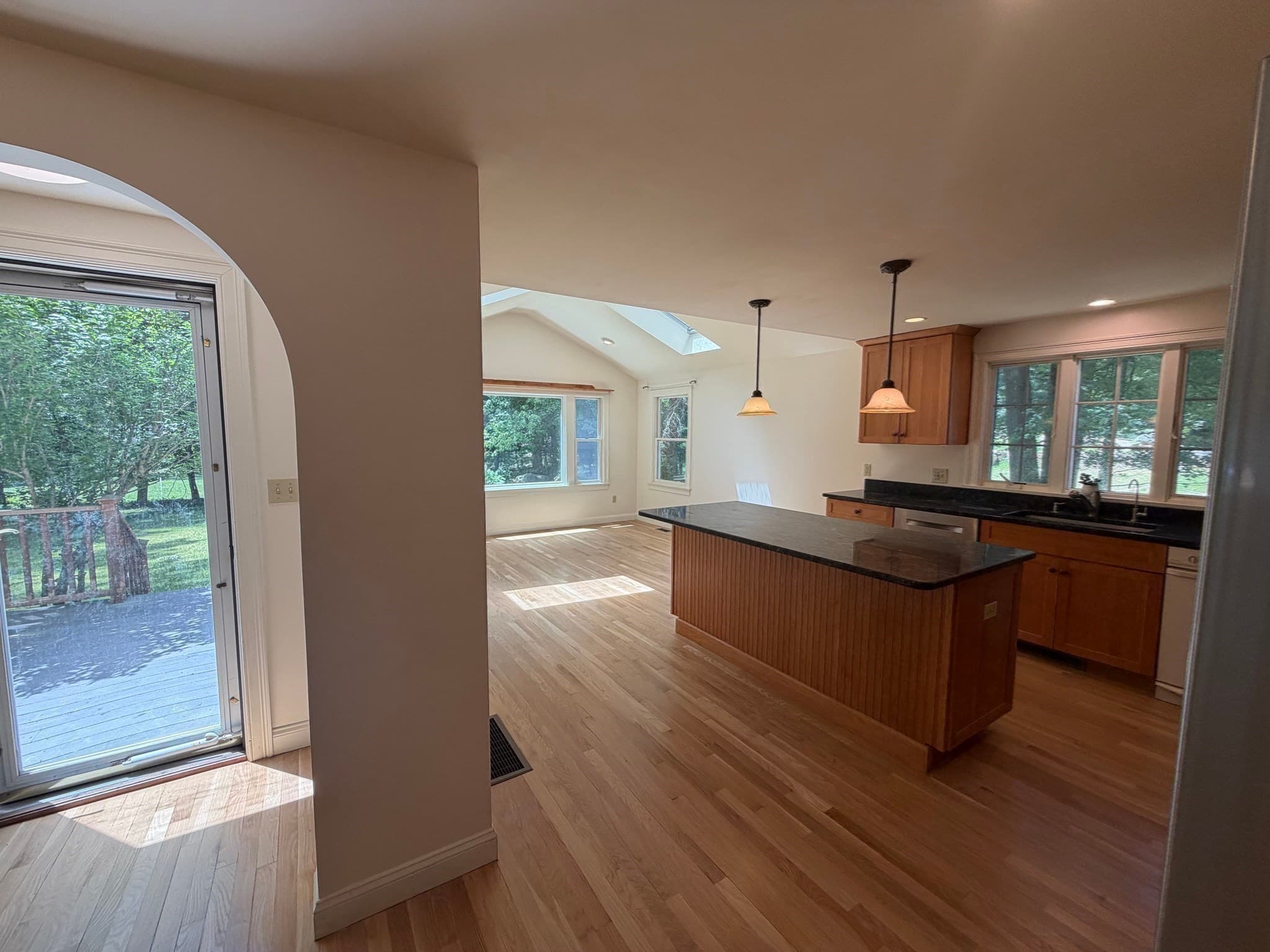 Single Family Residence at 132 Central St, North Reading MA 01864, North Reading, photo 6 of 39