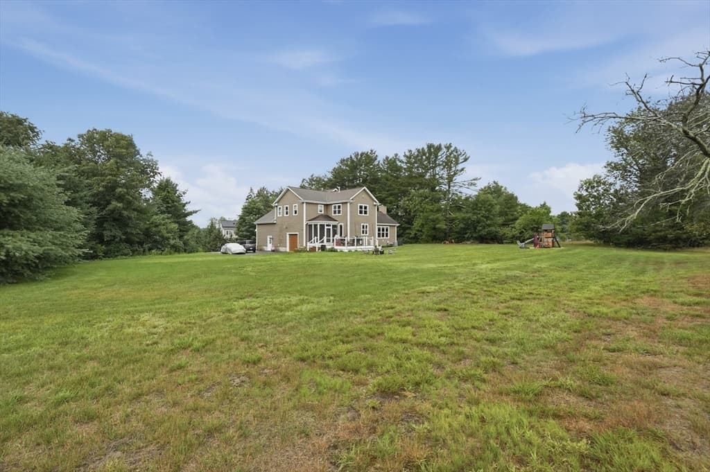 223 Tiffany St, Attleboro MA 02703 photo 36