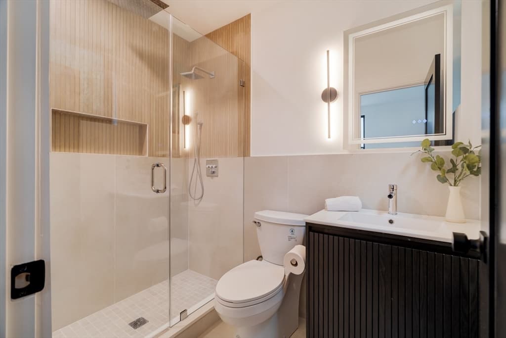 182 Tremont St # 2, Somerville MA 02143 photo 31