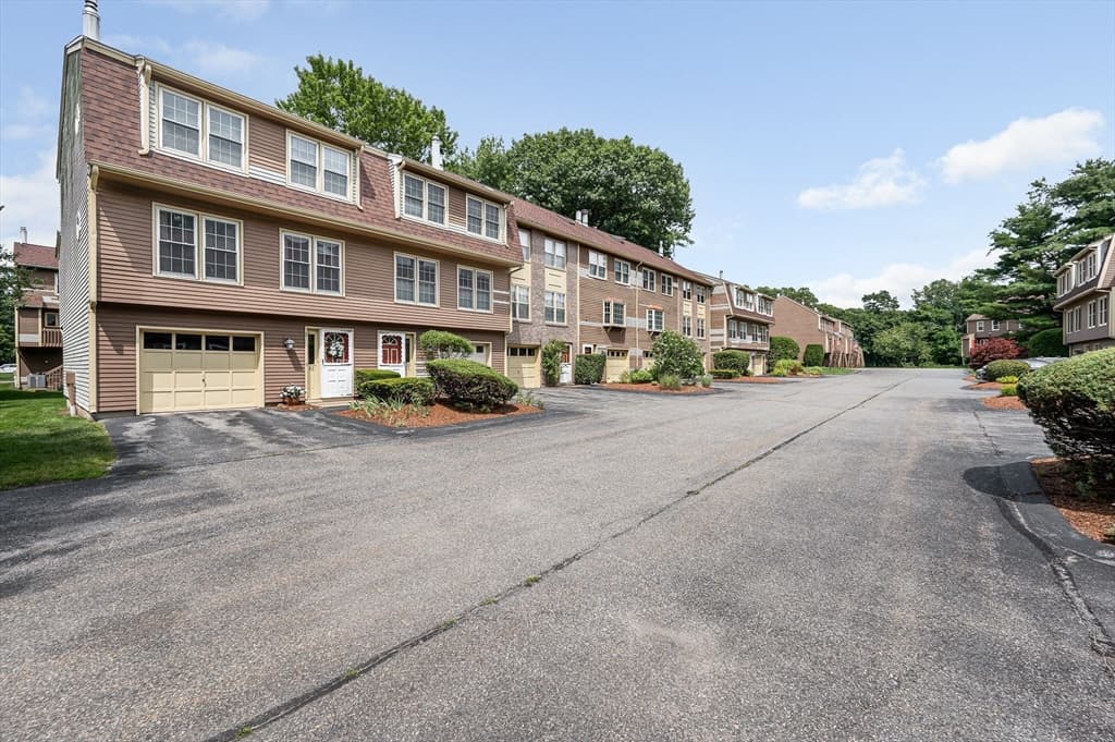 80 Heritage Dr # 80, Tewksbury MA 01876 photo 3