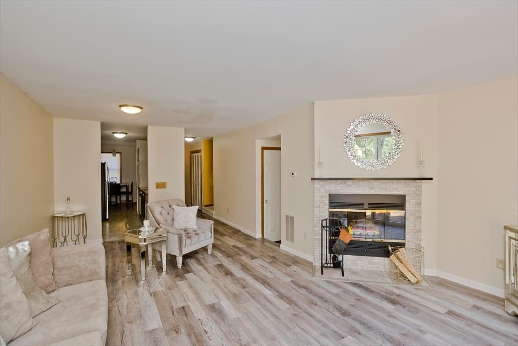 61 Abbey Memorial Dr # 187, Chicopee MA 01020 photo 4