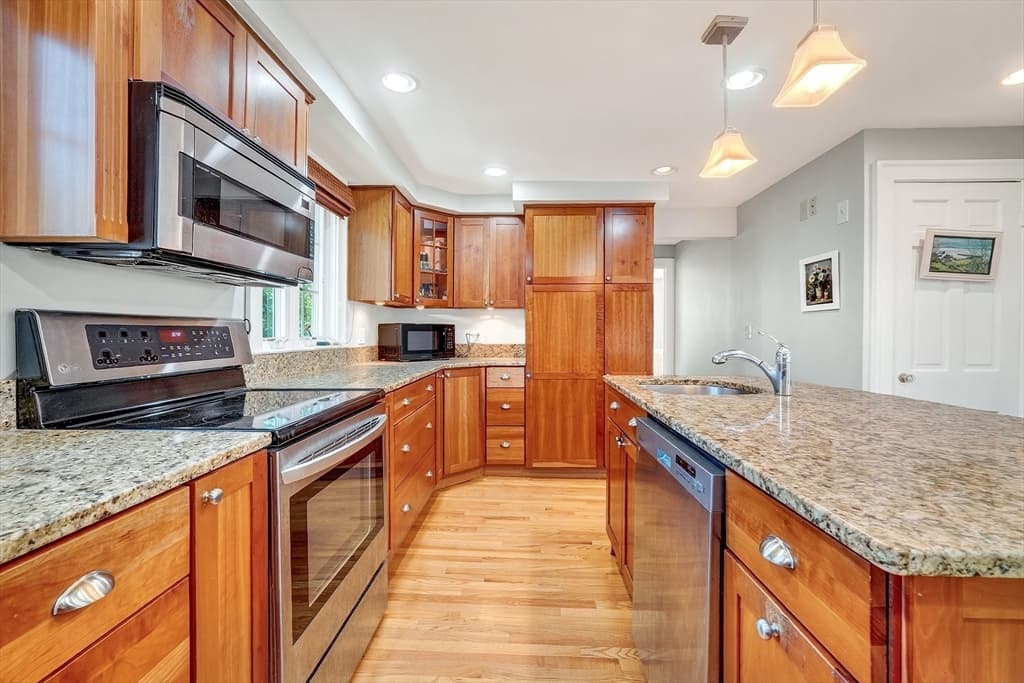 4 Sherman Road, Stoneham MA 02180 photo 13