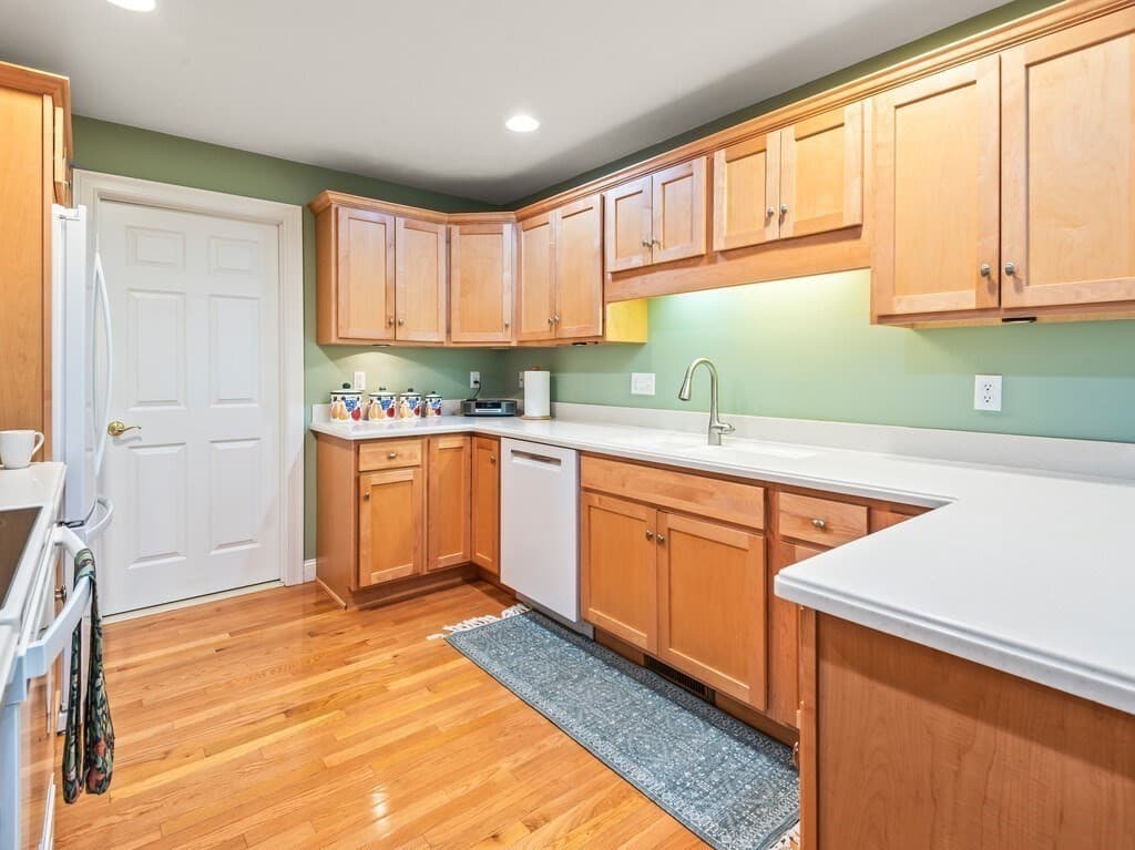 148 Fireside Ln # 148, Holden MA 01520 photo 17