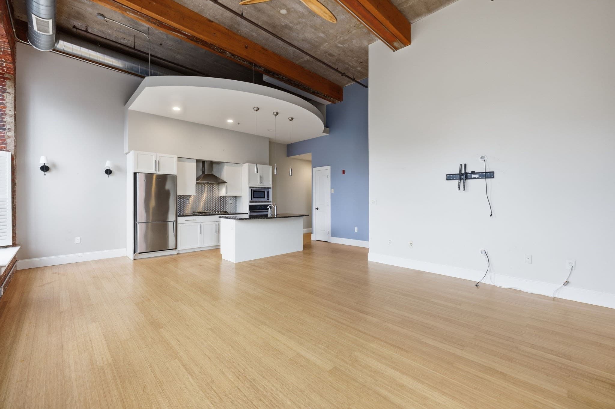 Condominium at 30 Market St # 1, Lowell MA 01852, photo 16 of 42