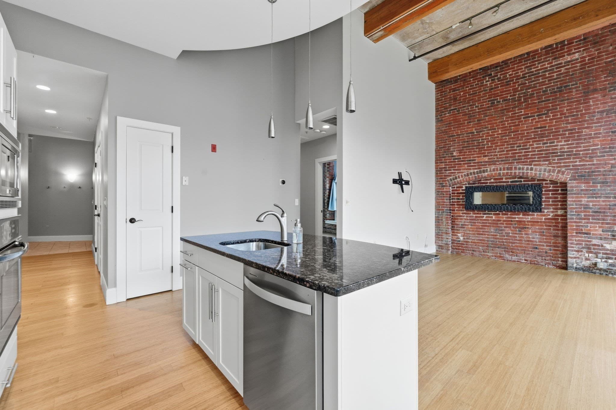 Condominium at 30 Market St # 1, Lowell MA 01852, photo 12 of 42