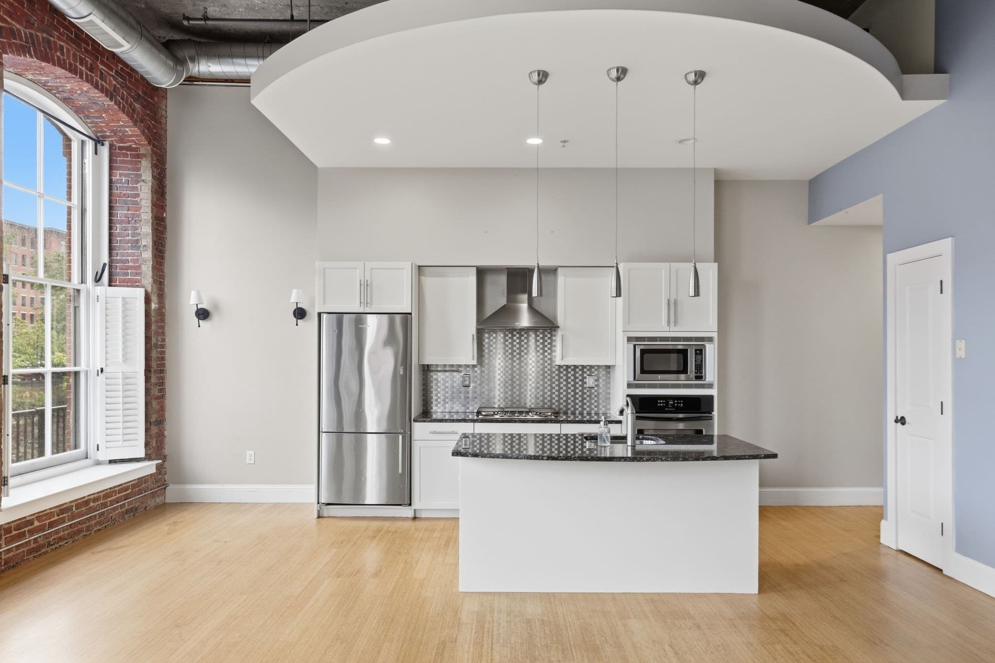Condominium at 30 Market St # 1, Lowell MA 01852, photo 9 of 42