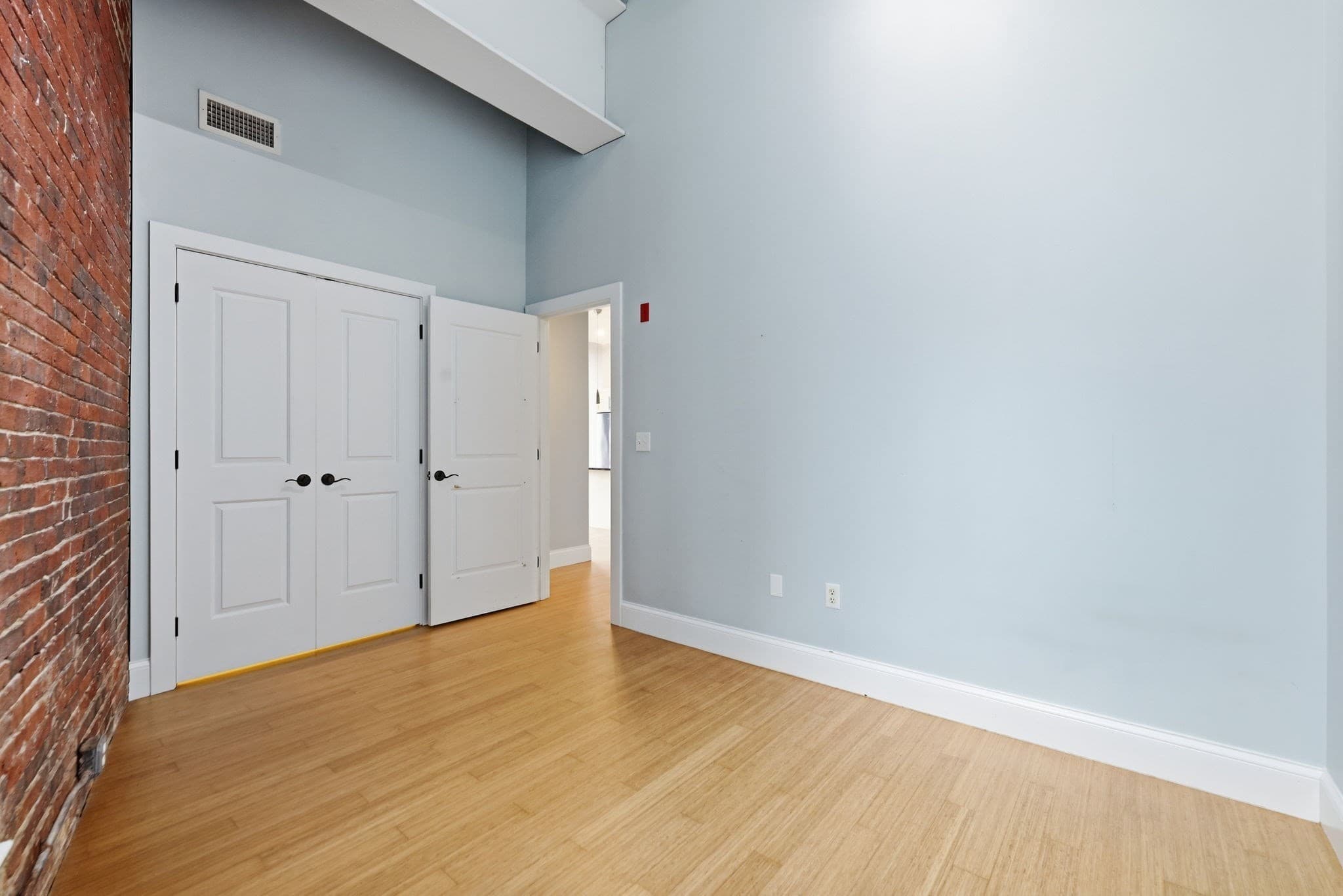 Condominium at 30 Market St # 1, Lowell MA 01852, photo 31 of 42