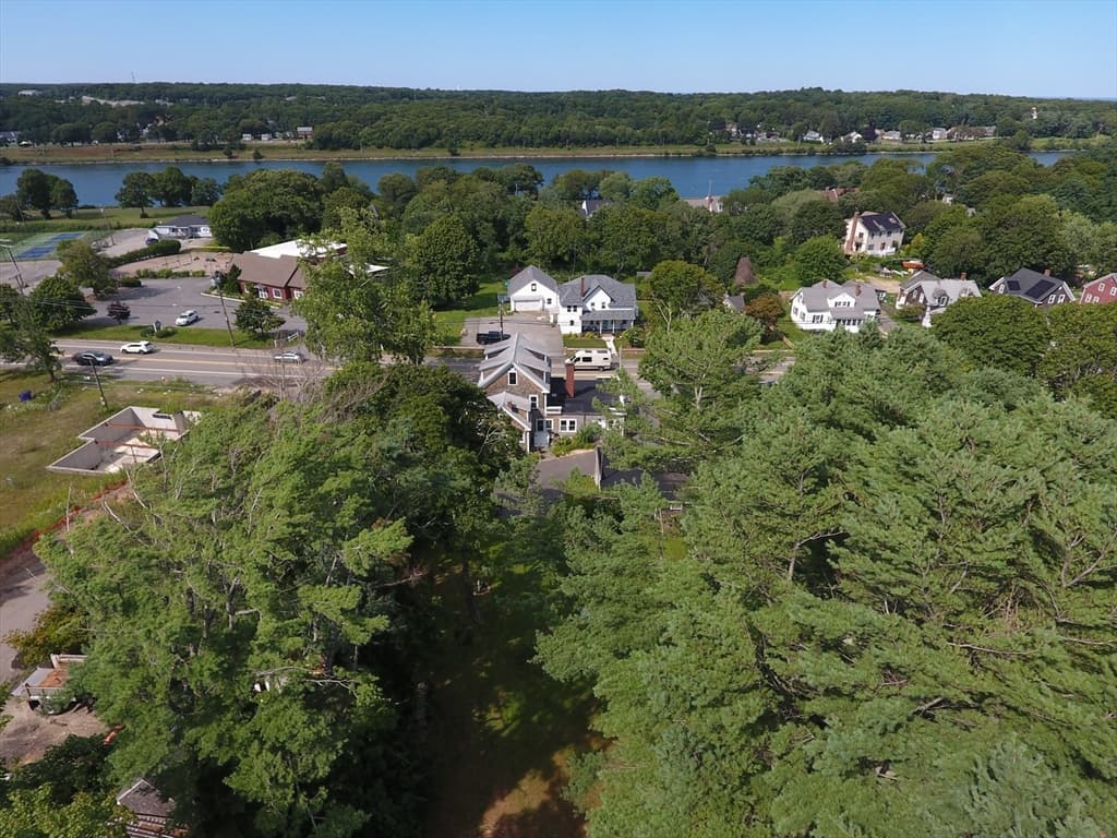 896 Sandwich, Bourne MA 02561 photo 3