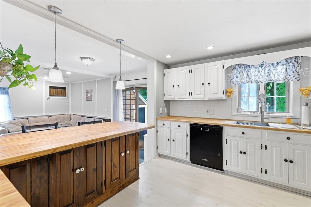 18 Durant Road, Weymouth MA 02190 photo 7