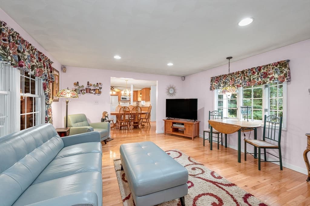 7 Draper Dr, Wilmington MA 01887 photo 12
