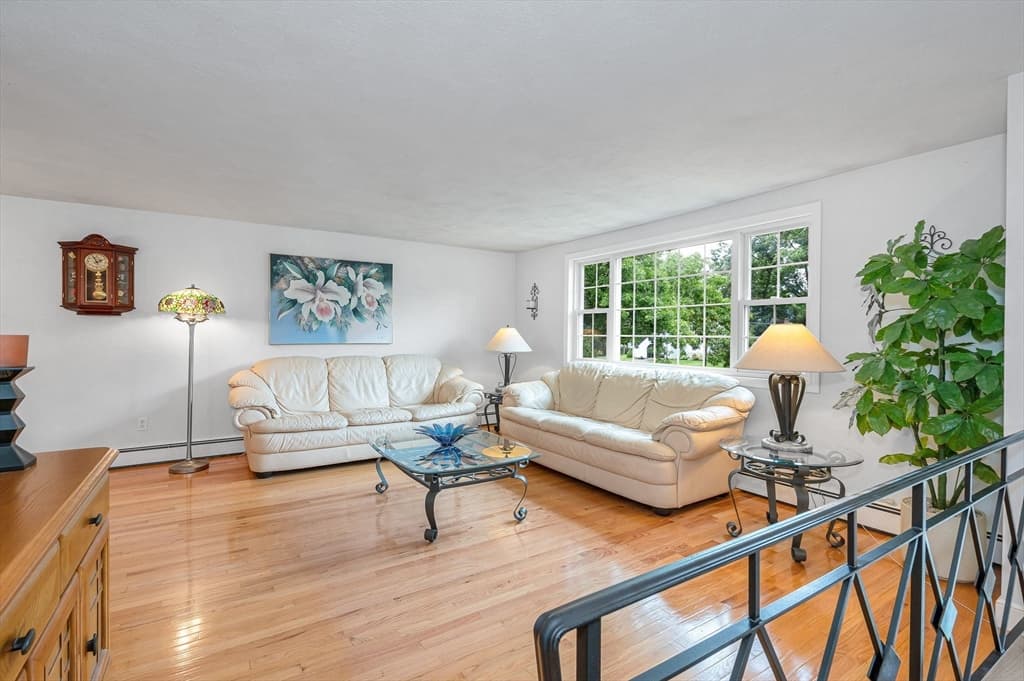 7 Draper Dr, Wilmington MA 01887 photo 3