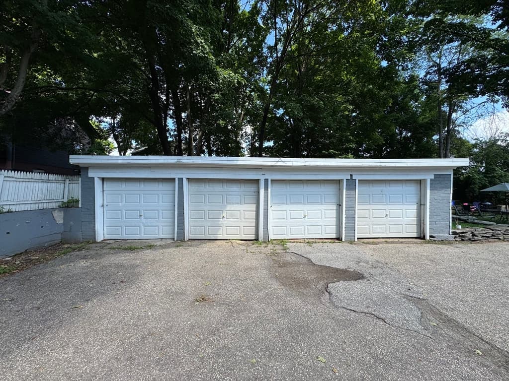 48 Union St, Southbridge MA 01550 photo 5