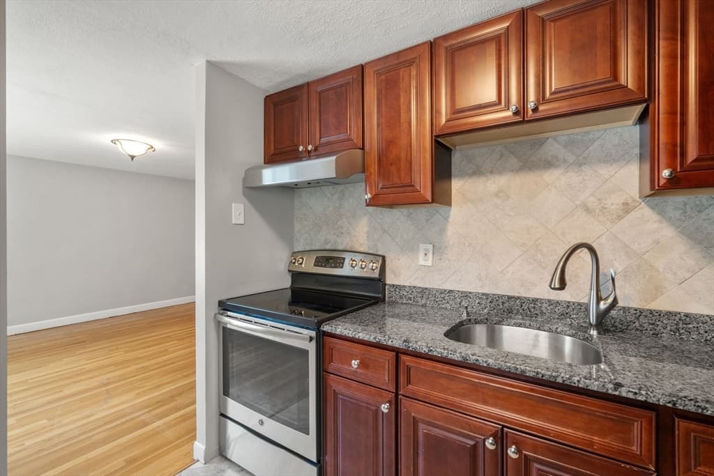 133 Beaconsfield Rd # 44, Brookline MA 02445 photo 5
