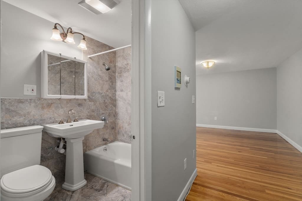 133 Beaconsfield Rd # 44, Brookline MA 02445 photo 8