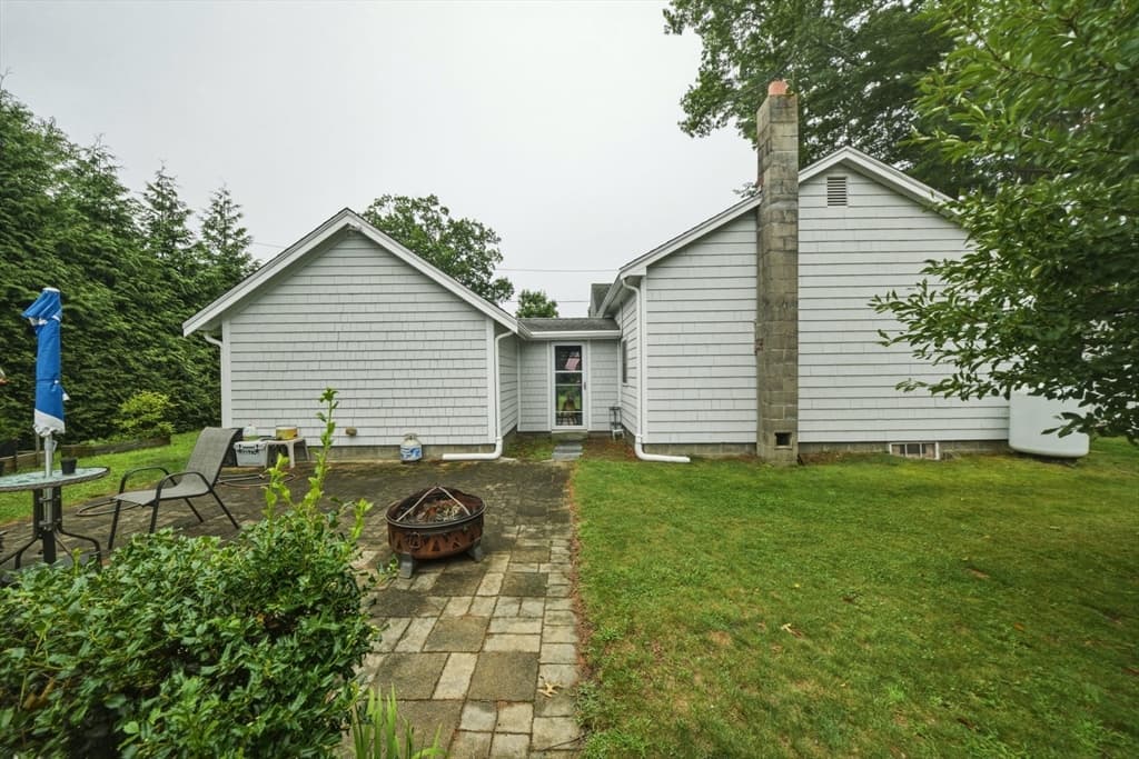 6 Gordon Street, Wareham MA 02576 photo 3