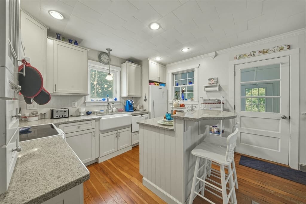6 Gordon Street, Wareham MA 02576 photo 19