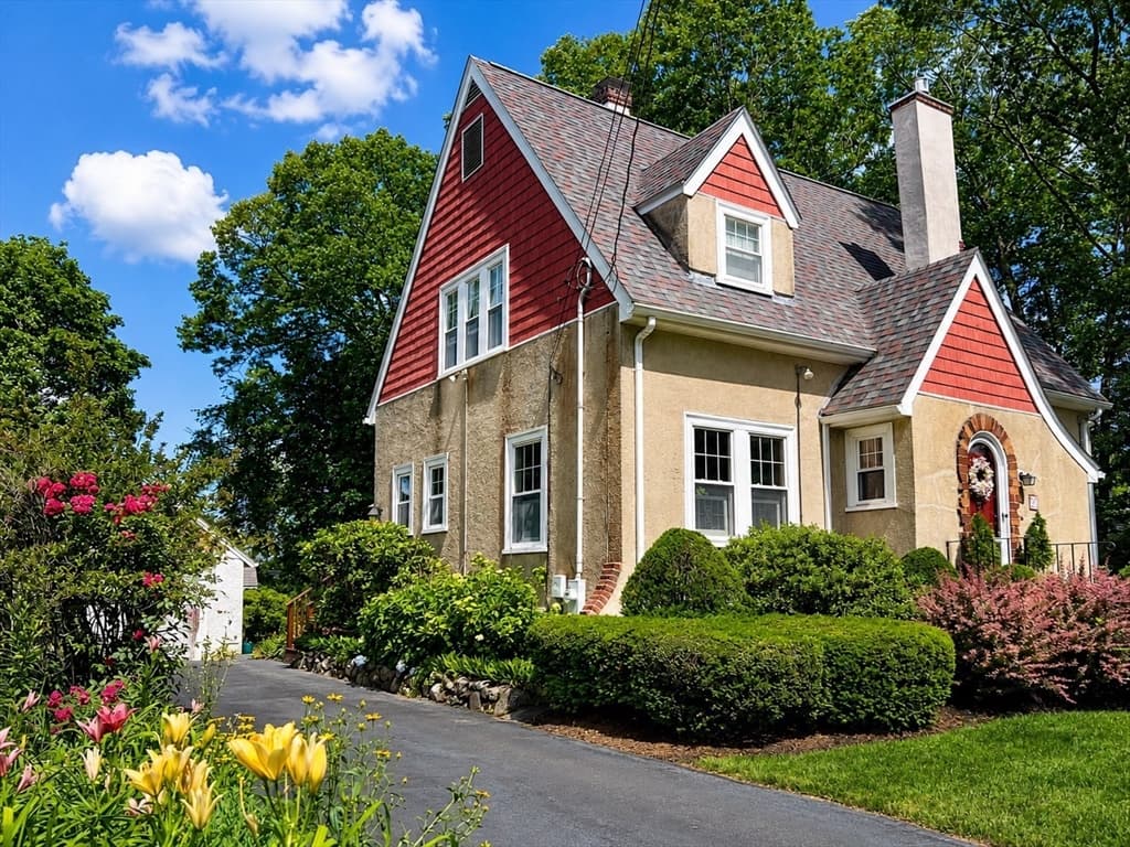 10 Fern Circle, Brockton MA 02301