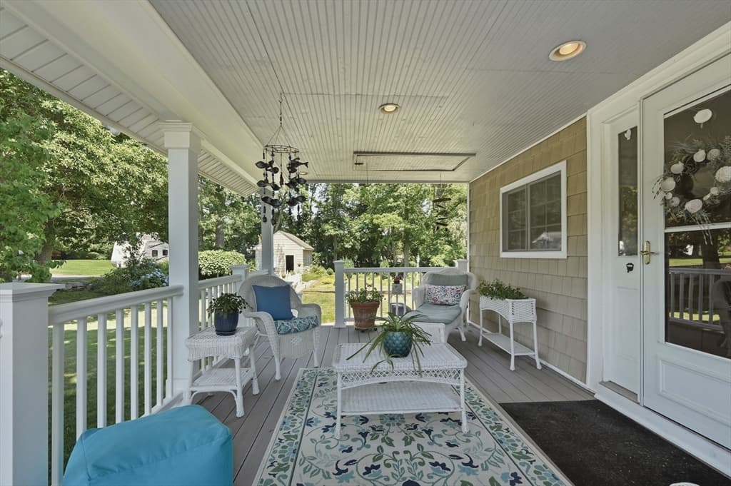 61 Houlton Street, Swansea MA 02777 photo 3