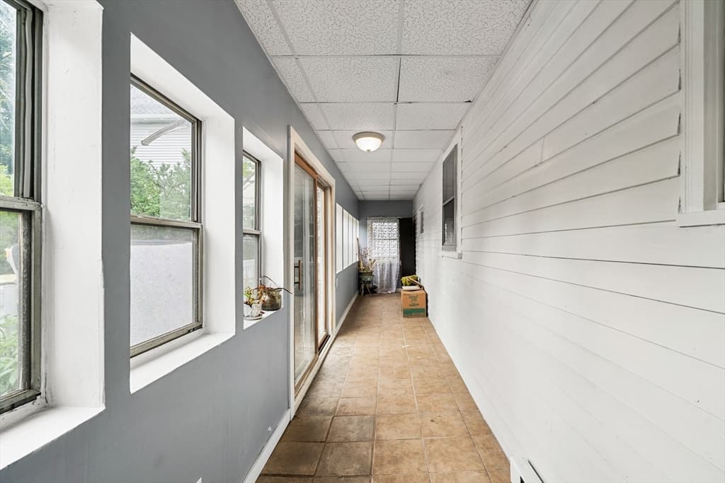 952 Bridge St, Lowell MA 01850 photo 17