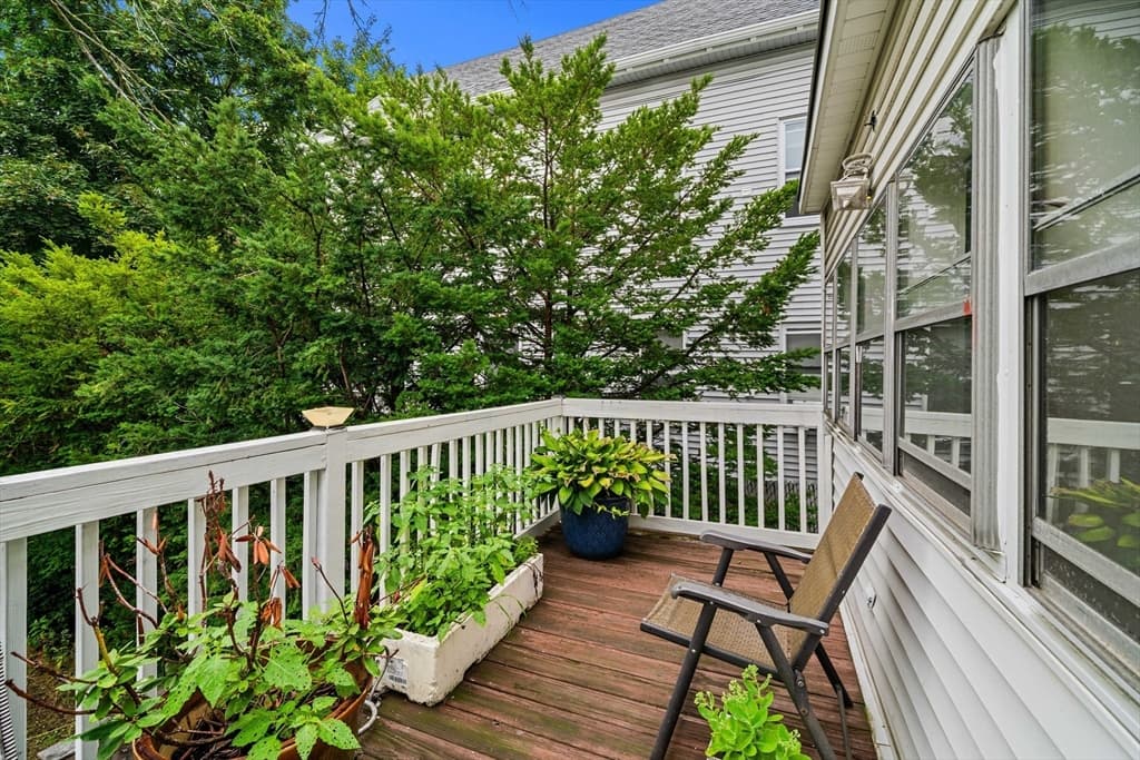 952 Bridge St, Lowell MA 01850 photo 24