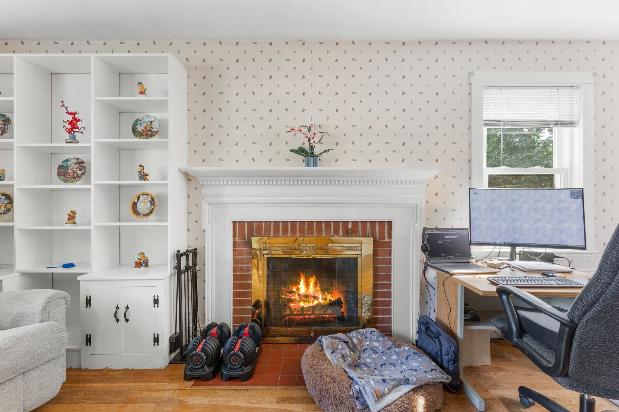 Single Family Residence at 14 Angela Ter, Brockton MA 02301, photo 8 of 42