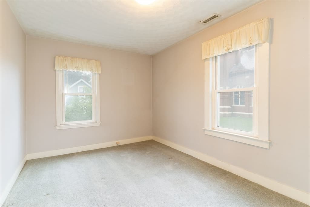 6 Maynard St, Webster MA 01570 photo 26