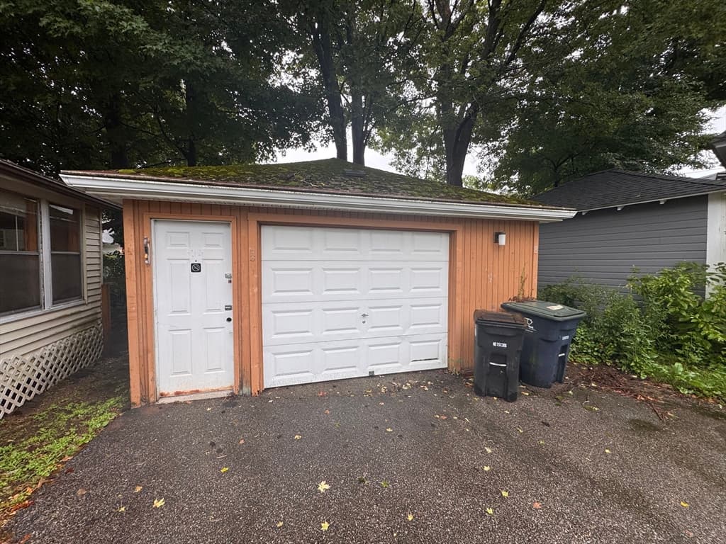 16 Water St, Southbridge MA 01550 photo 4