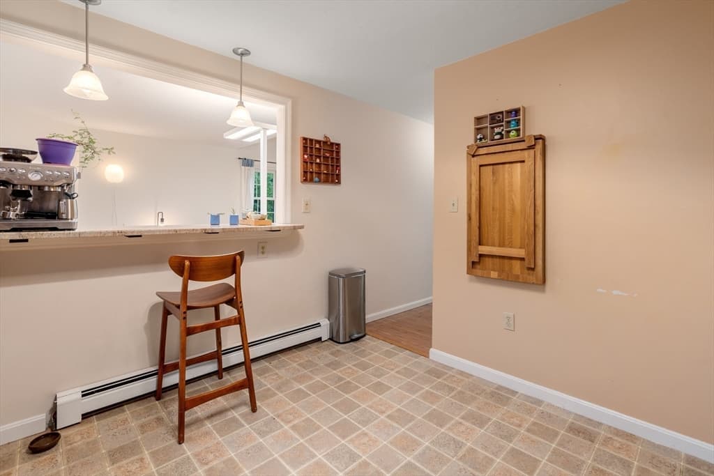 Condominium at 6 Deerfield Court # 6, Grafton MA 01519, Grafton, photo 7 of 30