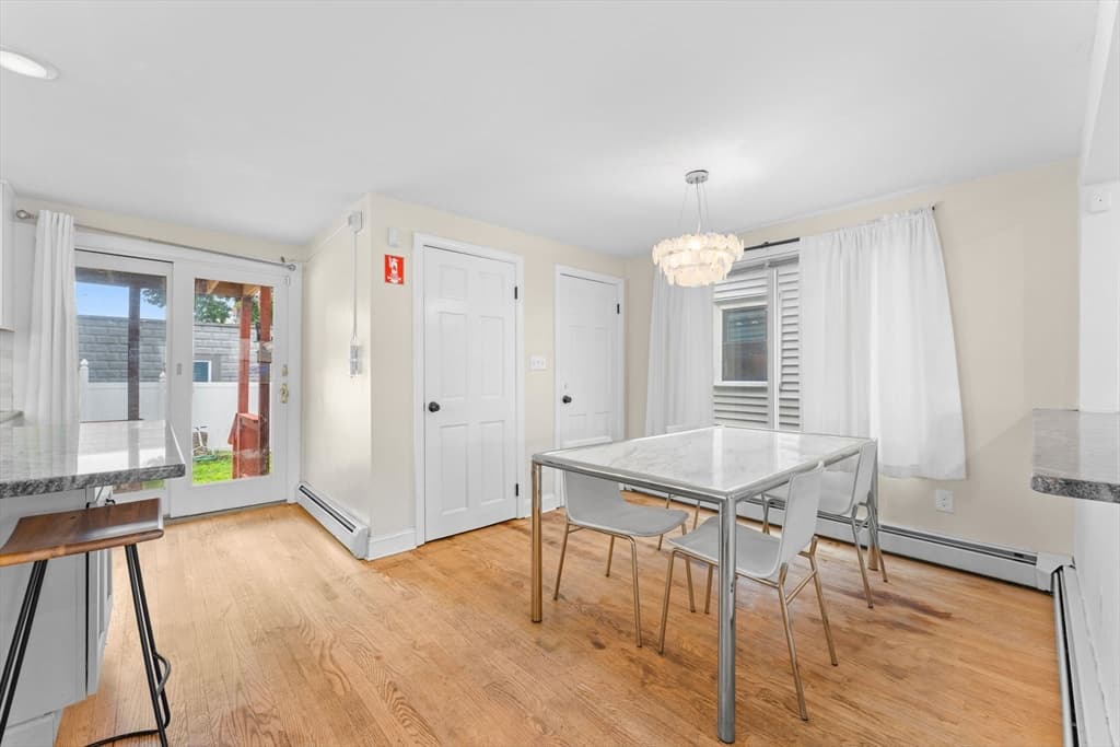 449 Frankfort St, Boston MA 02128 photo 5