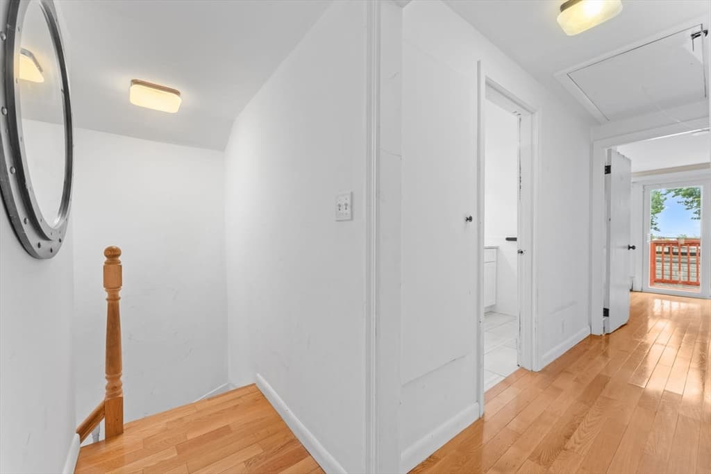 449 Frankfort St, Boston MA 02128 photo 11
