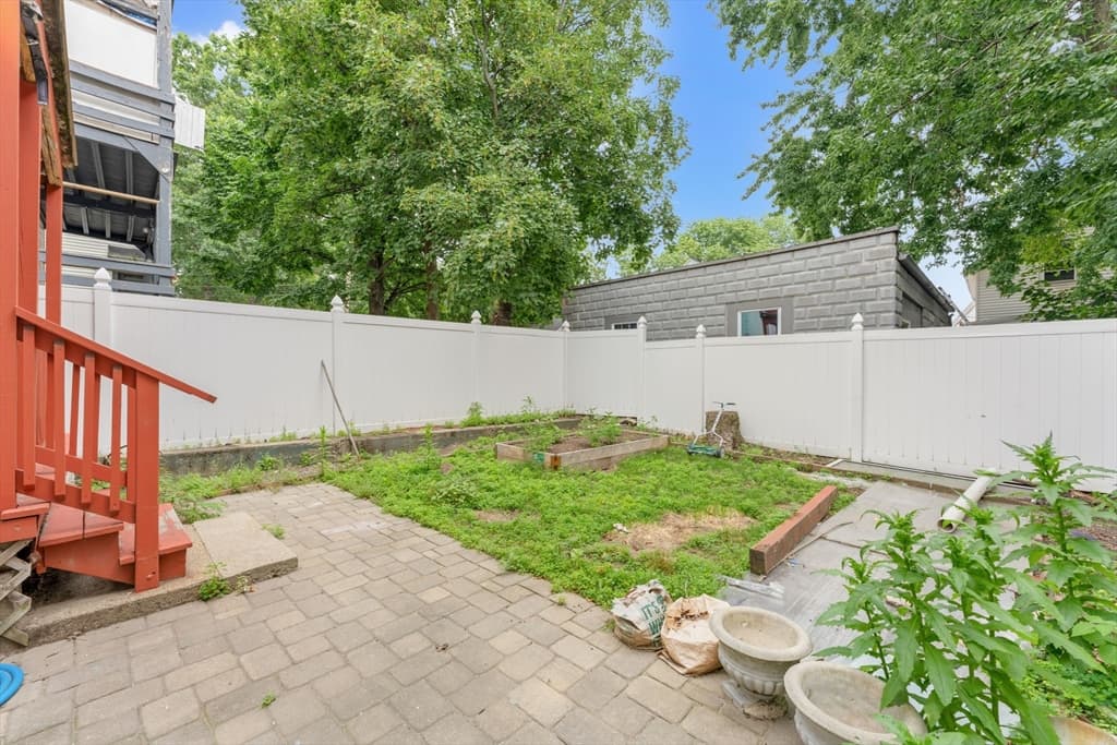 449 Frankfort St, Boston MA 02128 photo 25