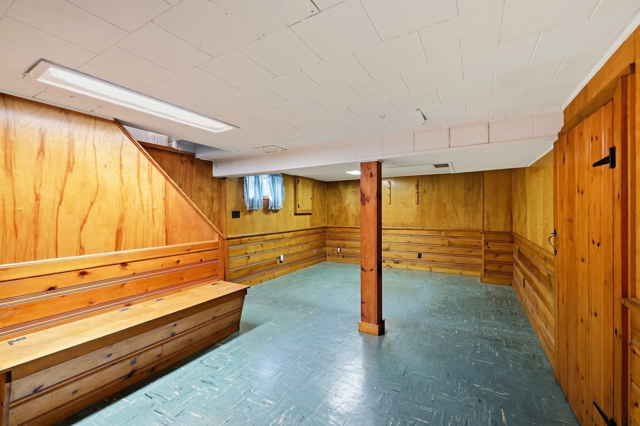 Single Family Residence at 23 Steuben St, Springfield MA 01151, Springfield, photo 22 of 28