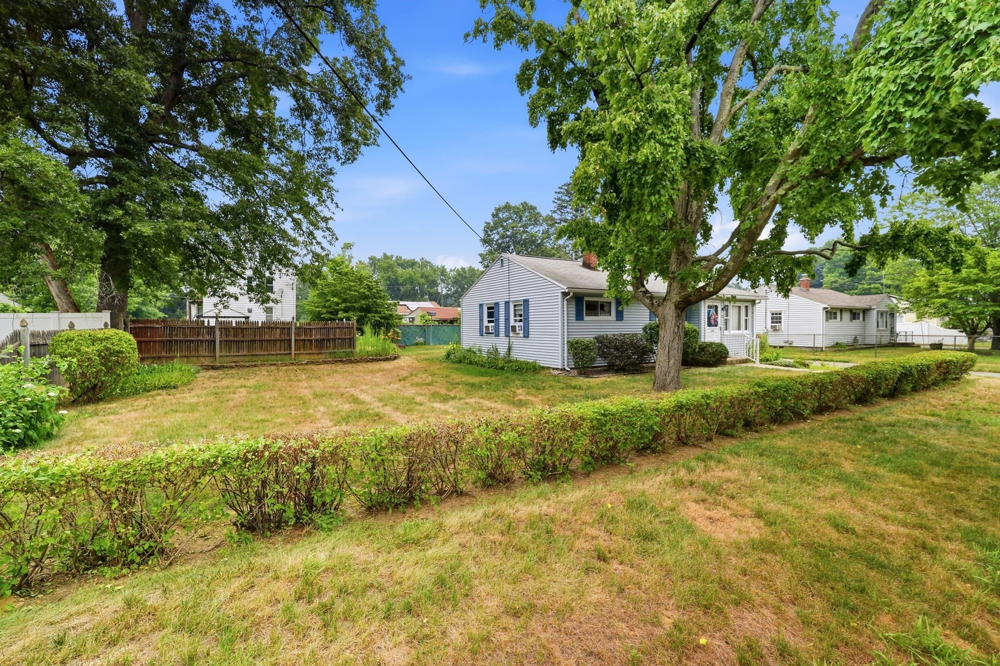 Single Family Residence at 23 Steuben St, Springfield MA 01151, Springfield, photo 3 of 28