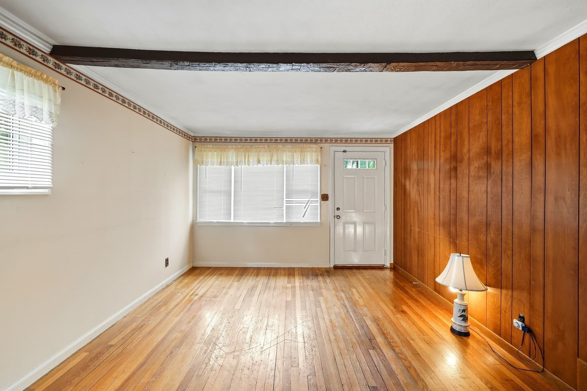Single Family Residence at 23 Steuben St, Springfield MA 01151, Springfield, photo 9 of 28