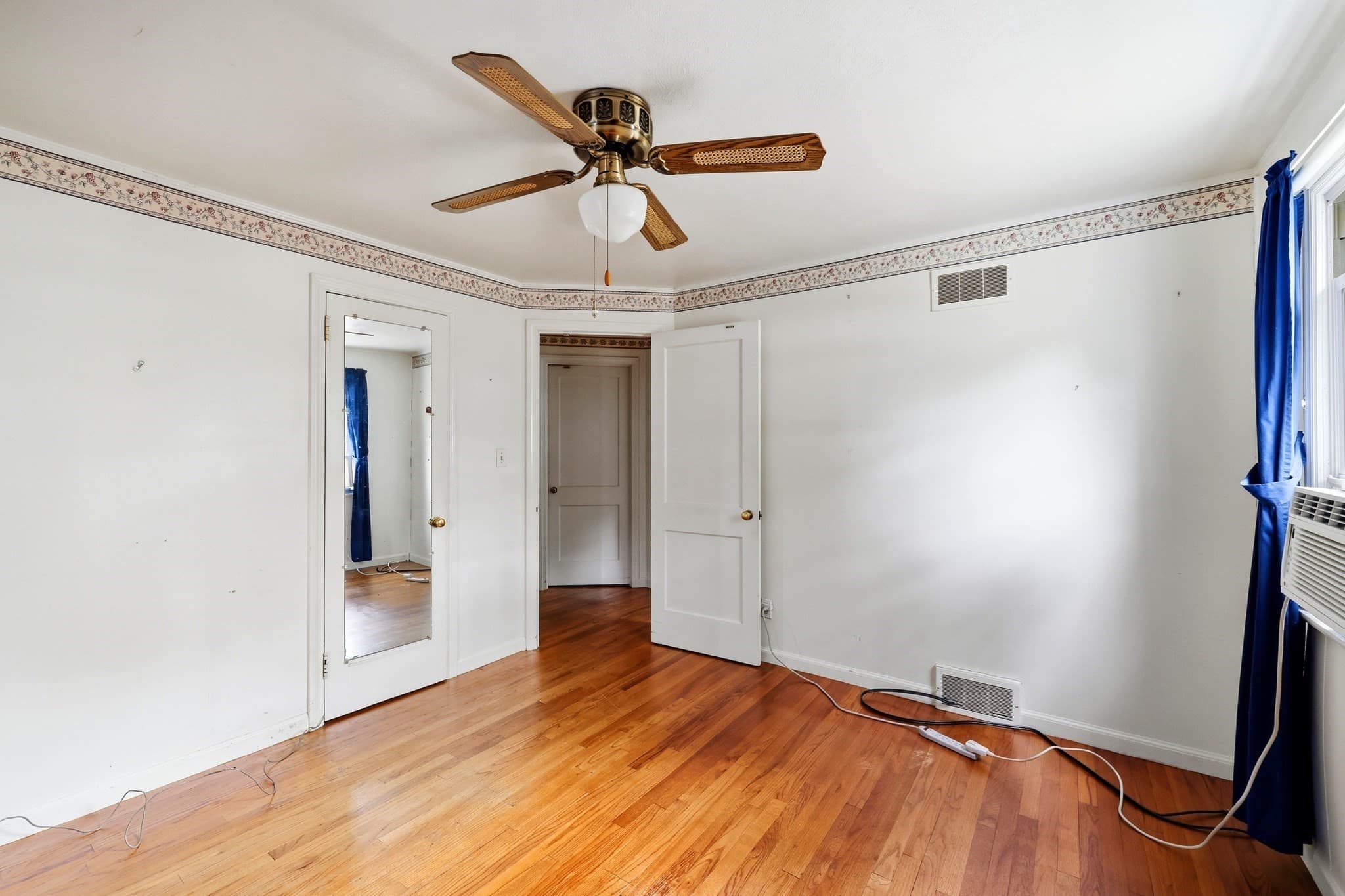 Single Family Residence at 23 Steuben St, Springfield MA 01151, Springfield, photo 15 of 28