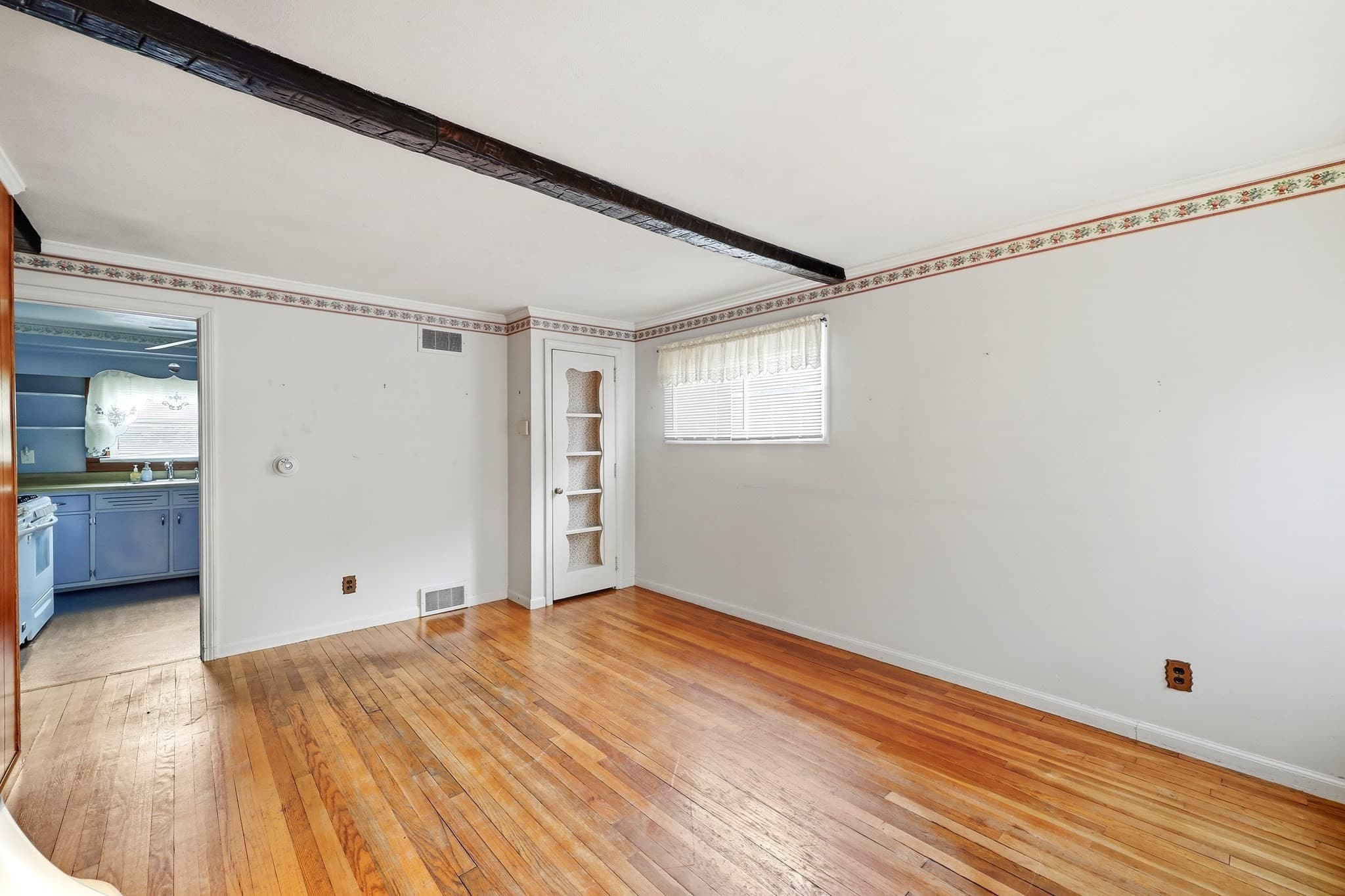 Single Family Residence at 23 Steuben St, Springfield MA 01151, Springfield, photo 11 of 28