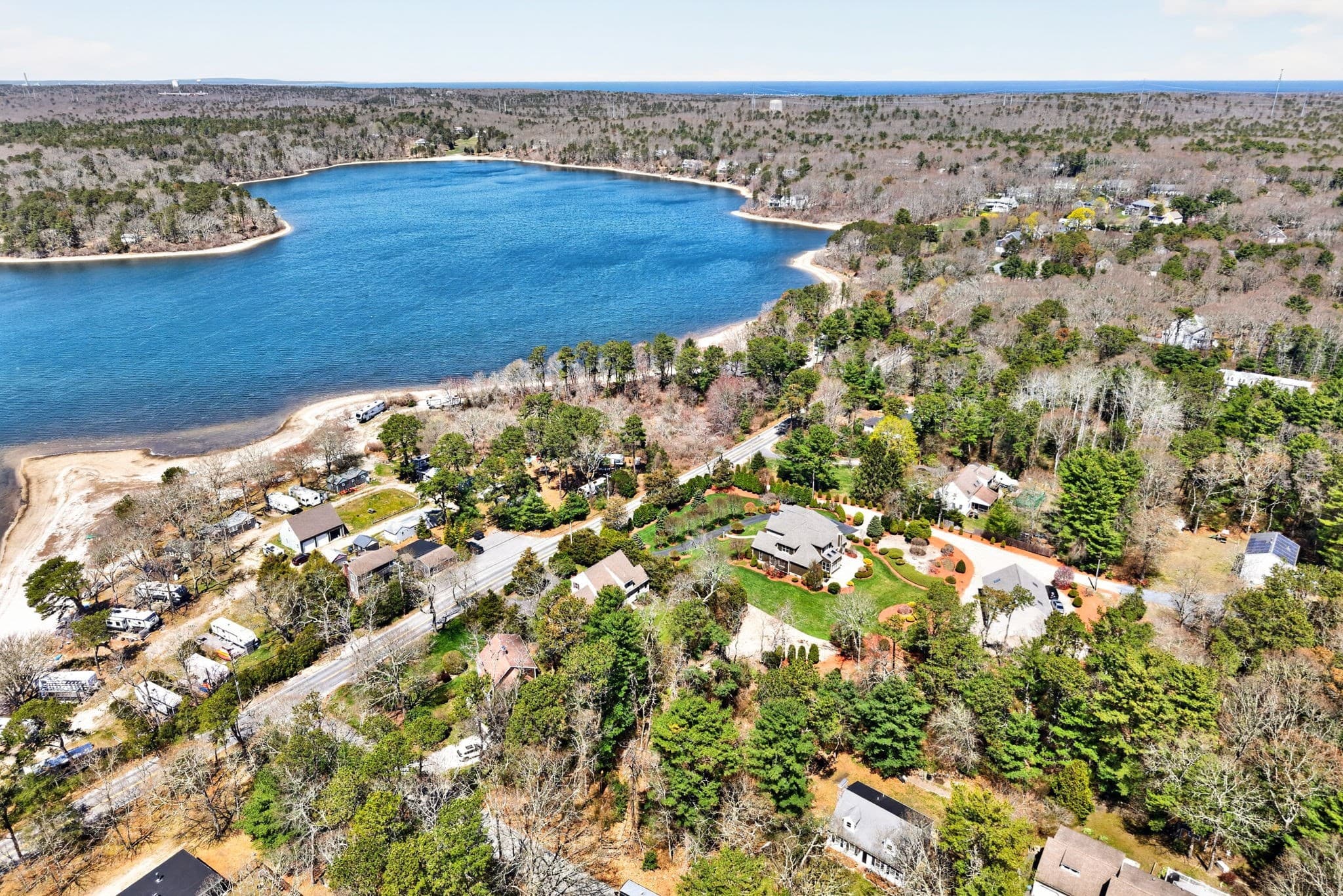 Residential at 3 Lakeview Drive, Sandwich MA 02563, photo 4 of 7