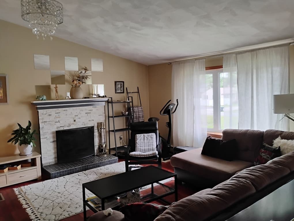 9 Packard Rd, Milford MA 01757 photo 7