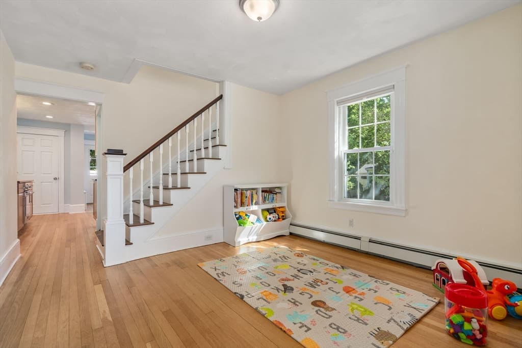 128 Pleasant St, Milton MA 02186 photo 6