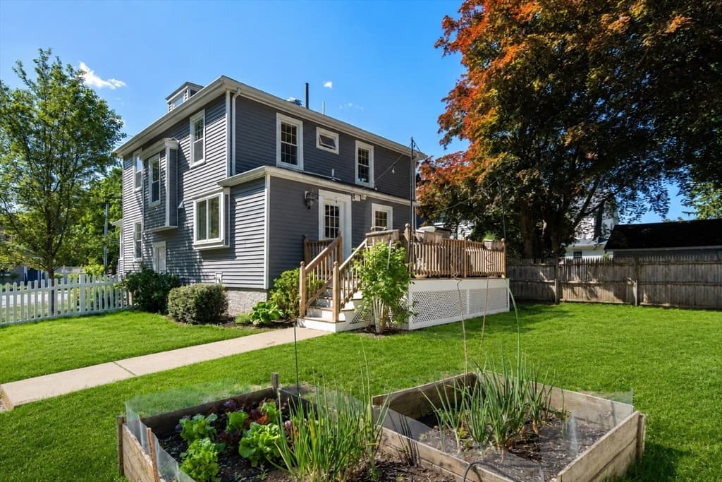 128 Pleasant St, Milton MA 02186 photo 26