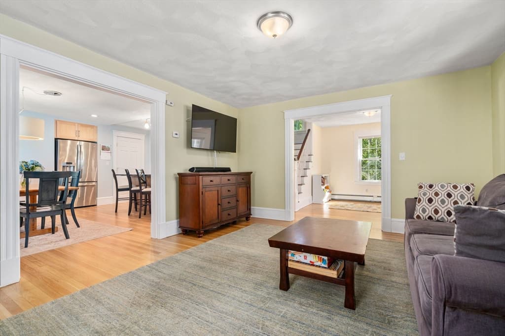 128 Pleasant St, Milton MA 02186 photo 10