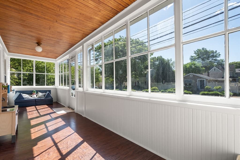 128 Pleasant St, Milton MA 02186 photo 4