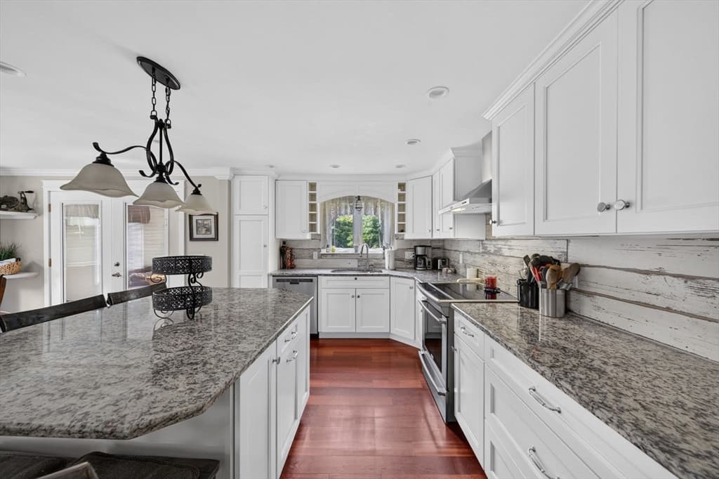 360 Myricks St, Taunton MA 02718 photo 16
