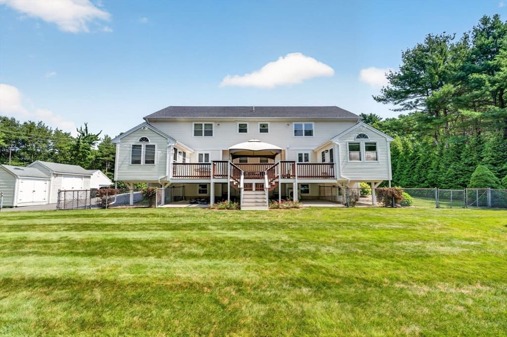 360 Myricks St, Taunton MA 02718 photo 3