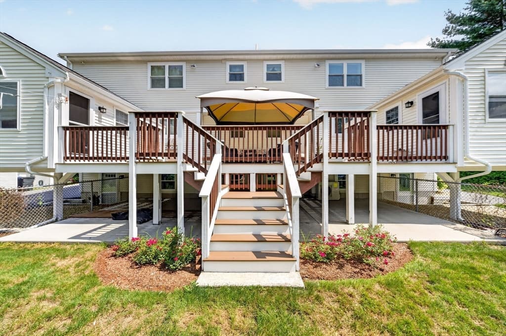 360 Myricks St, Taunton MA 02718 photo 4