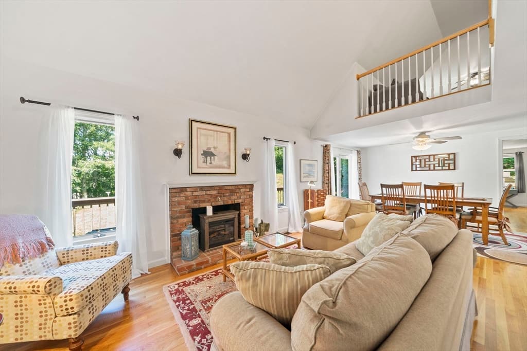 21 Colony Ave, Bourne MA 02532 photo 3