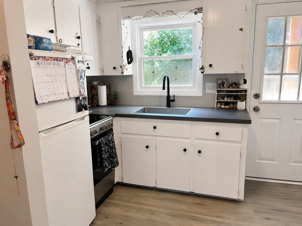 681 State Rd # 10, Plymouth MA 02360 photo 3