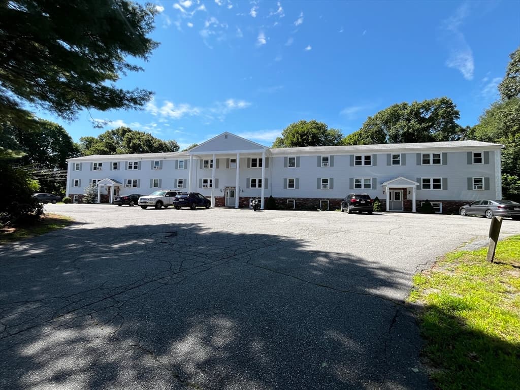 681 State Rd # 10, Plymouth MA 02360