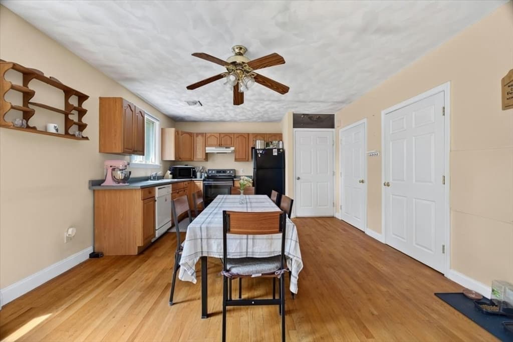 52 Boyle Rd, Brockton MA 02302 photo 2
